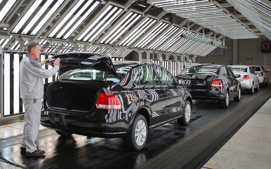 В июне в России производство легковых автомобилей сократилось на 5%