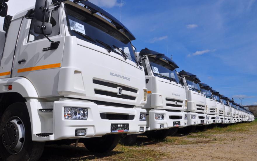 На российском авторынке продажи грузовых машин растут четвертый месяц подряд