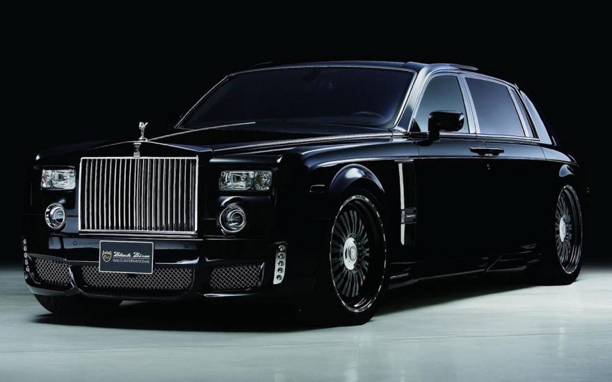 Rolls-Royce, Bentley и Ferrari : эксперты назвали самые дорогие автомобили на российском рынке
