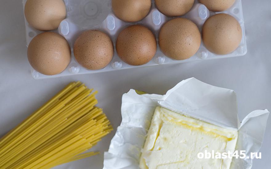 За неделю в России выросли цены на яйца, сливочное масло, огурцы и помидоры