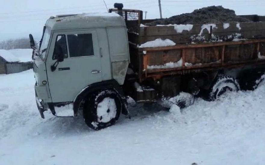 Небезопасный силос и овес задержаны на границе Курганской области с Республикой Казахстан