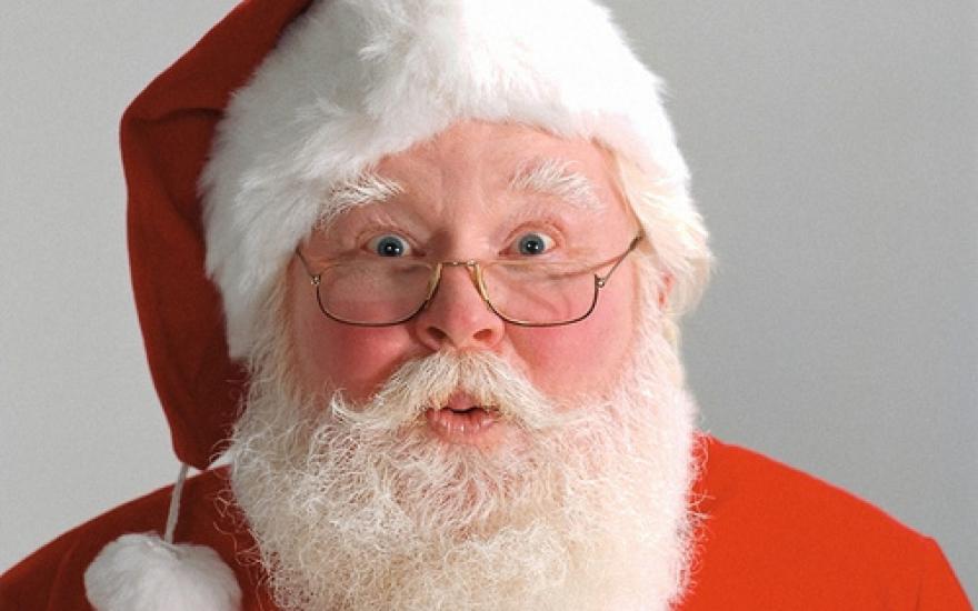 Аналитики высчитали зарплату Санта-Клауса.