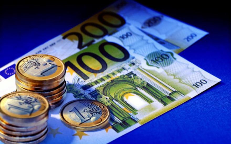 Курс евро вскоре может достигнуть исторического максимума