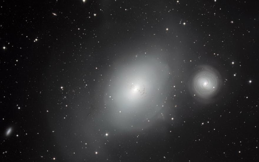Астрономы наблюдают за галактикой –«воительницей»