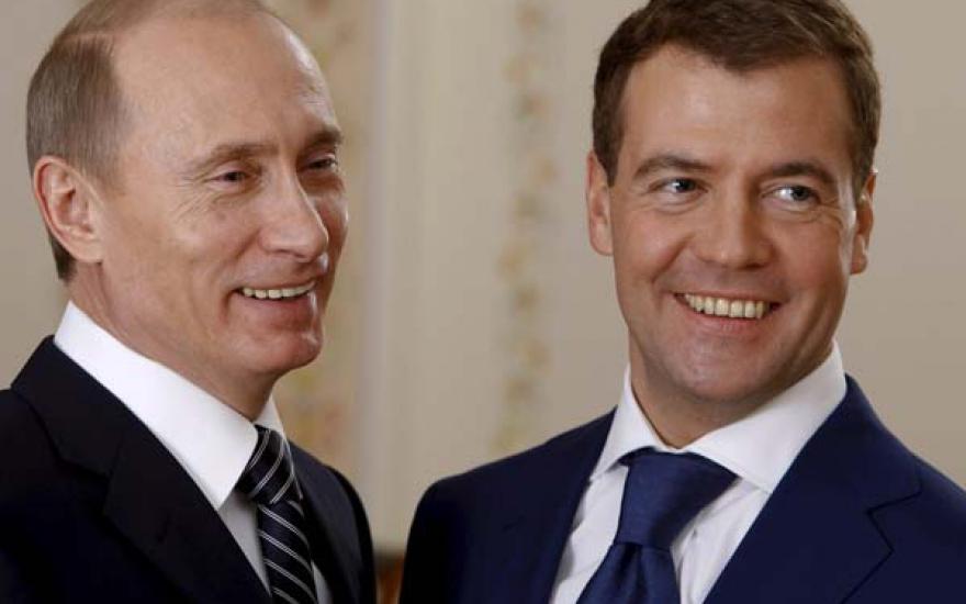 У президента и премьер-министра России увеличилась зарплата