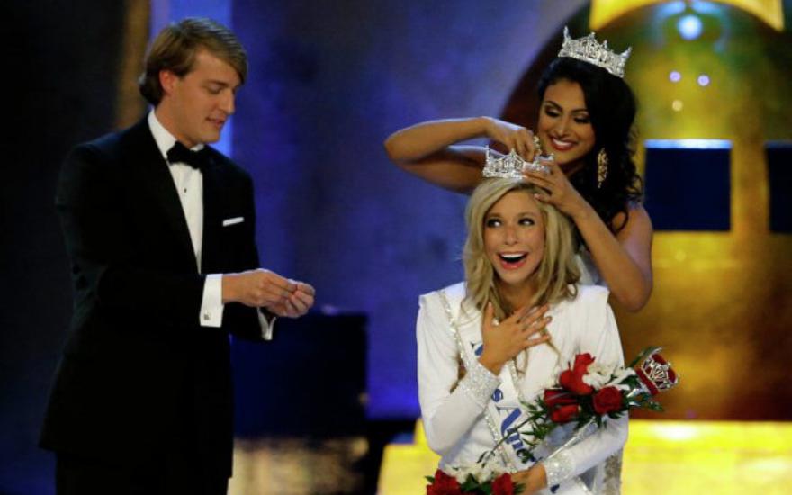 Девушка с русскими корнями завоевала титул "Мисс Америка"