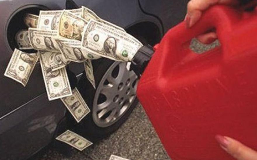 В Кургане цены на бензин продолжают увеличиваться