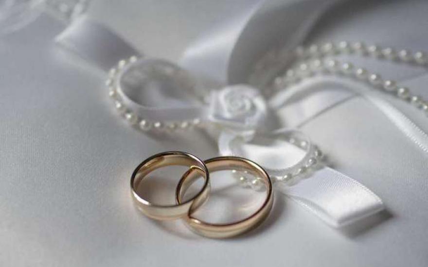 В прошлом году в Курганской области уменьшилось количество браков и разводов