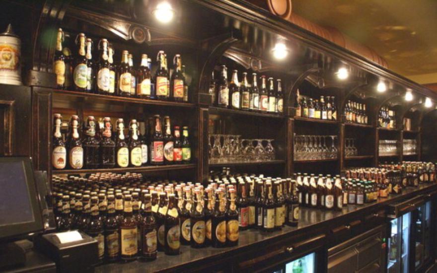 В курганском баре продавали просроченный алкоголь