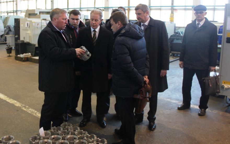 Руководитель МИД в Екатеринбурге Александр Харлов посетил «Курганприбор»