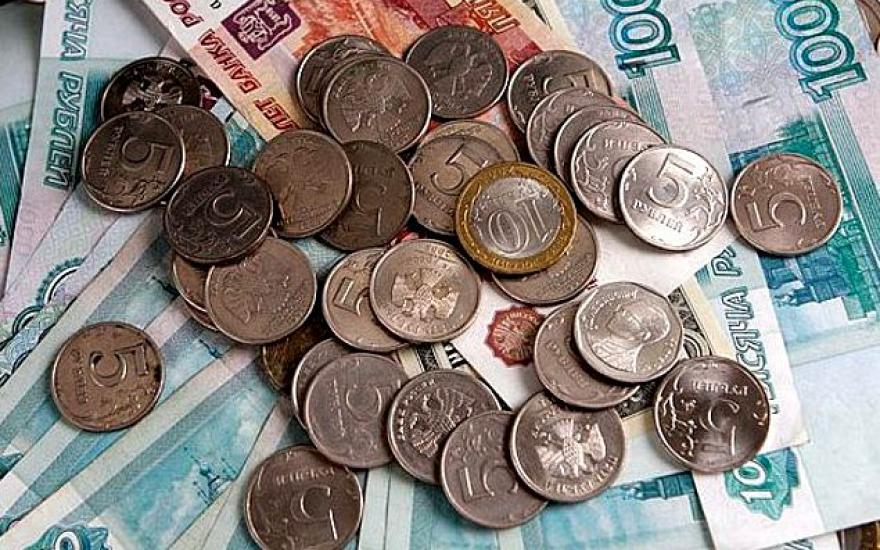 Почти две трети россиян ждут девальвации рубля