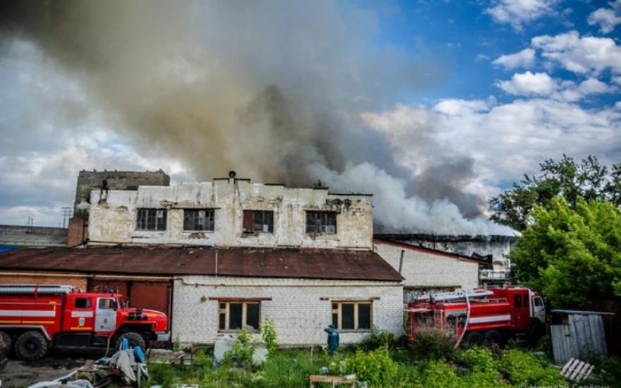 В Кургане ликвидировали крупный пожар