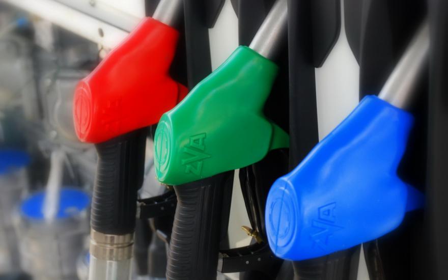 На курганских АЗС выросли цены на все марки бензина