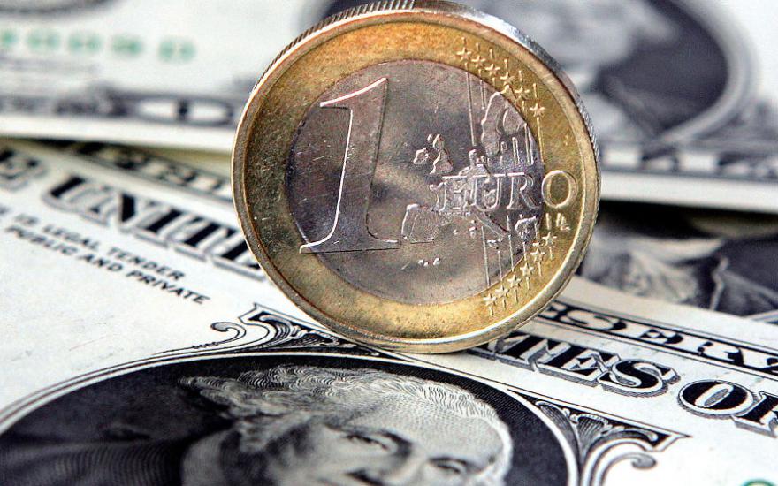 На торгах 6 ноября курс евро превысил 69 рублей