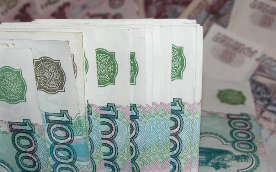 В следующем году МРОТ в России вырастет до 6204 рублей