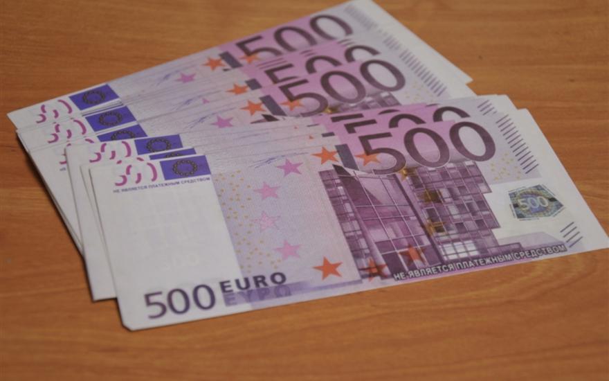 Министерство финансов Евросоюза призвало ограничить хождение банкноты в €500