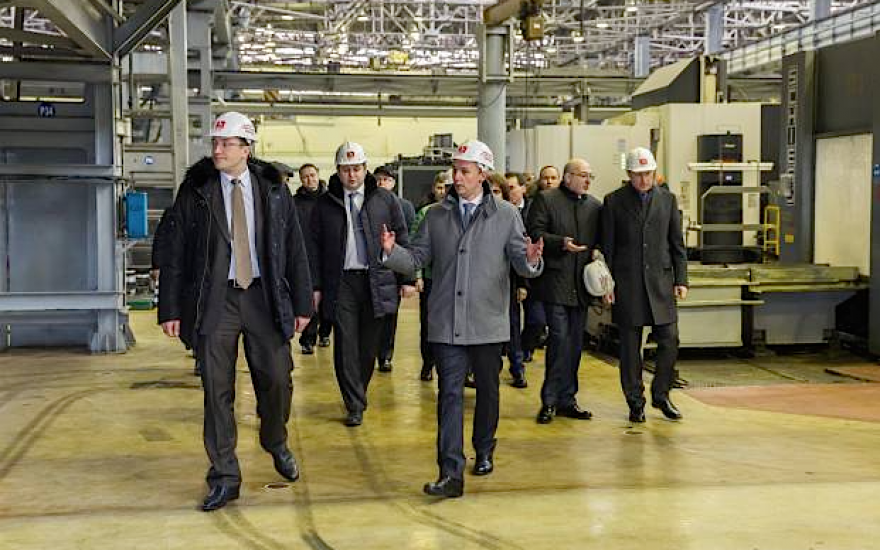 Члены правительства РФ побывали на предприятии концерна «Тракторные заводы»