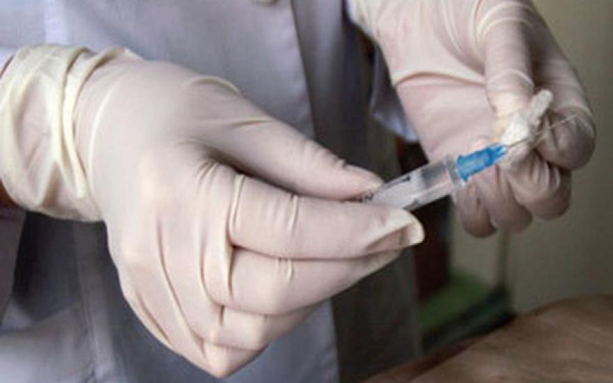 Ученые впервые опробовали прививку от ВИЧ