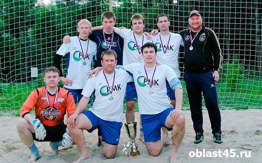ФК «Курганприбор» выиграл первый трофей областного сезона в пляжном футболе