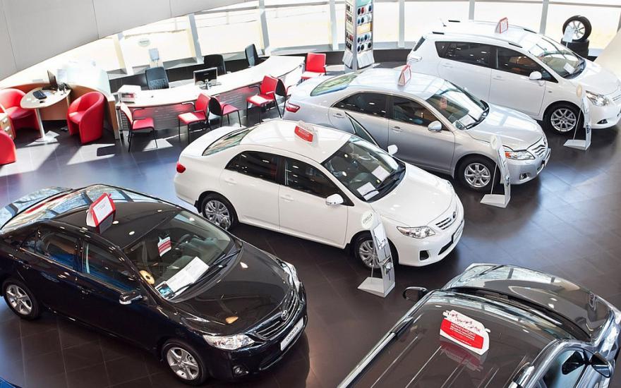 В России спрос на новые автомобили в августе упал на 18%