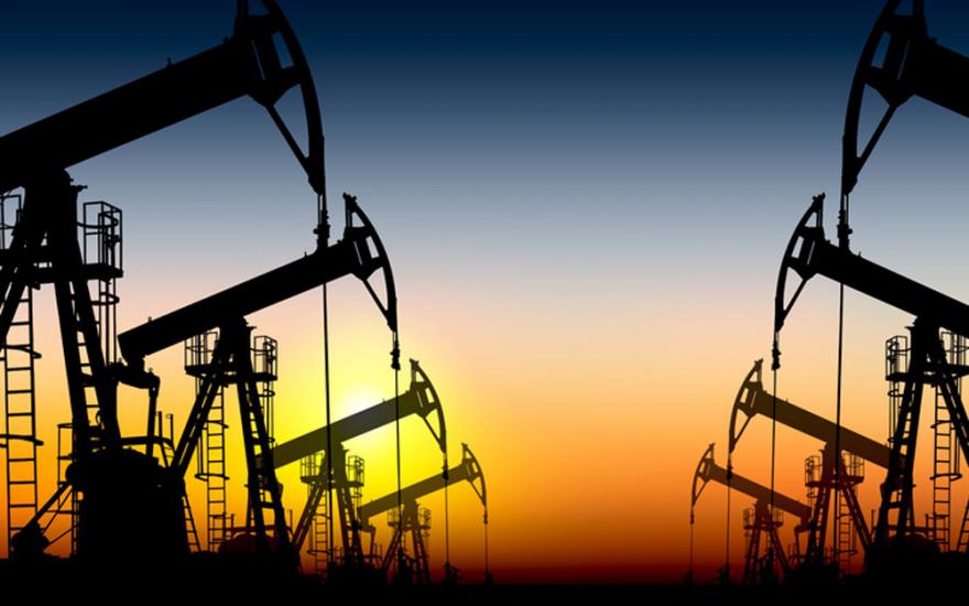 В России за 8 месяцев добыча нефти выросла на 2,4%