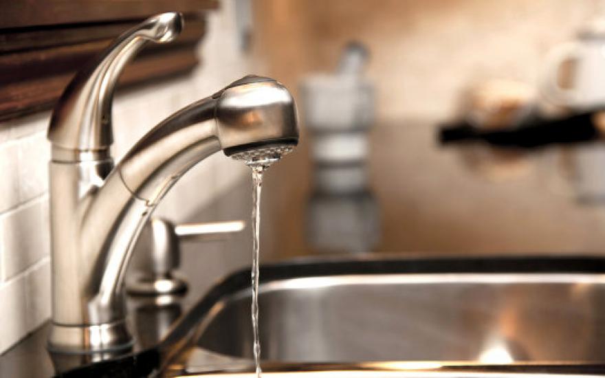 Курганцы, запасаемся водой: 22 ноября в некоторых микрорайонах не будет водоснабжения