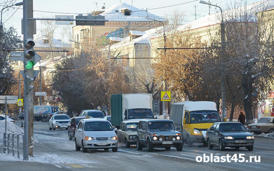 Дорогой бензин и электронные полисы ОСАГО: какие изменения ждут российских автомобилистов в 2017 году