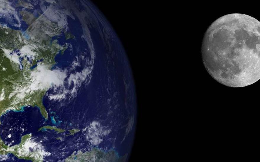 Ученые узнали возраст Луны