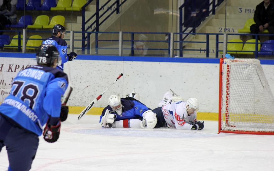 «Сухая» победа и поражение в овертайме: хоккеисты «Зауралья» начали борьбу за кубок Братины.
