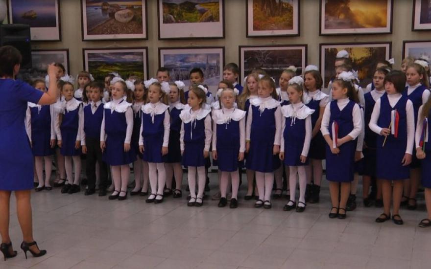 В Кургане в День славянской письменности более 300 человек спели хором.
