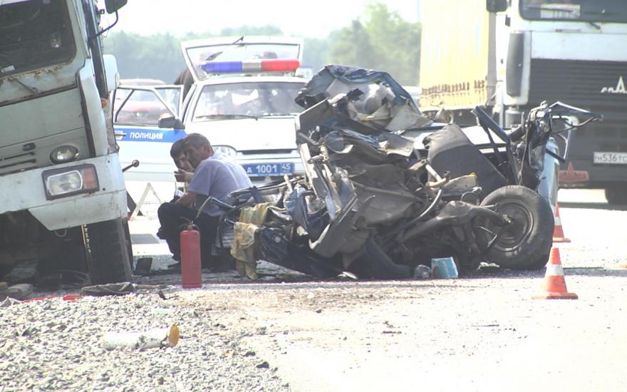 В крупном ДТП в Зауралье погиб 68-летний водитель.