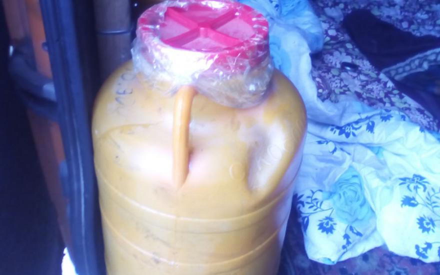 В Курганской области на границе не пропустили 300 килограммов меда