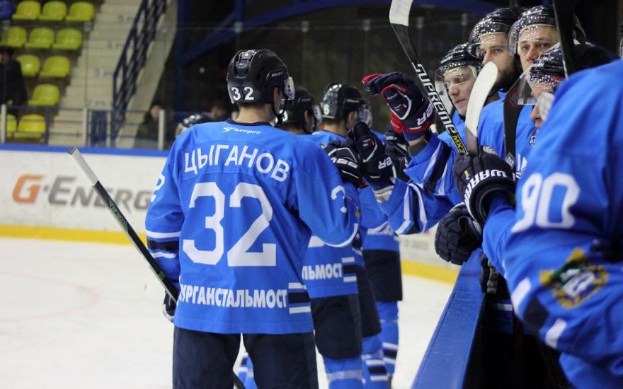 Курганские хоккеисты впервые за 6 лет выиграли у нижнетагильского «Спутника».