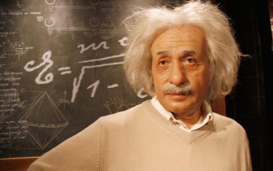 Записки Эйнштейна о секрете счастья продали на аукционе за $1,5 млн