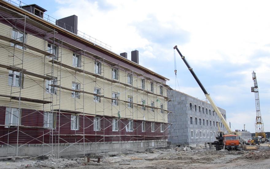 «Не хочу хоронить себя под стенами». Жители новостроек в Шадринске провели экспертизу зданий.