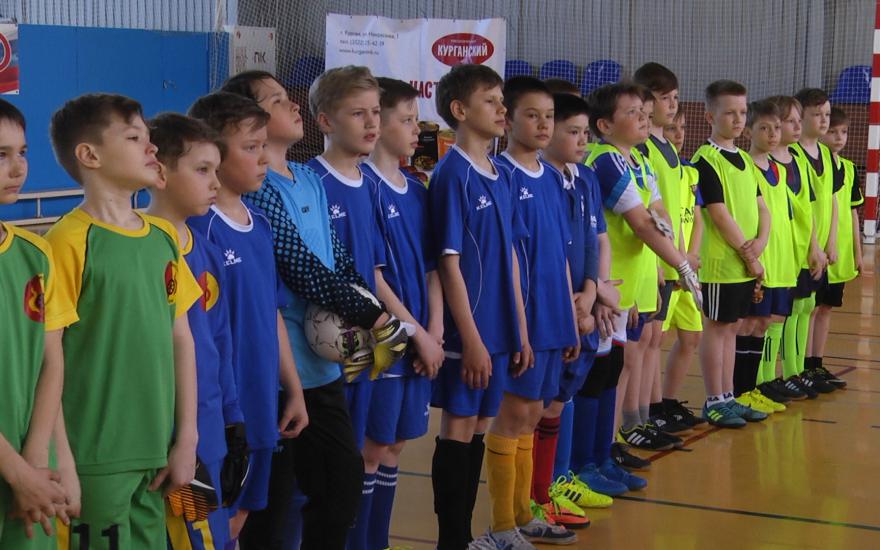 Курганские фанаты «Спартака» провели футбольный турнир в честь легендарного Юрия Гаврилова.