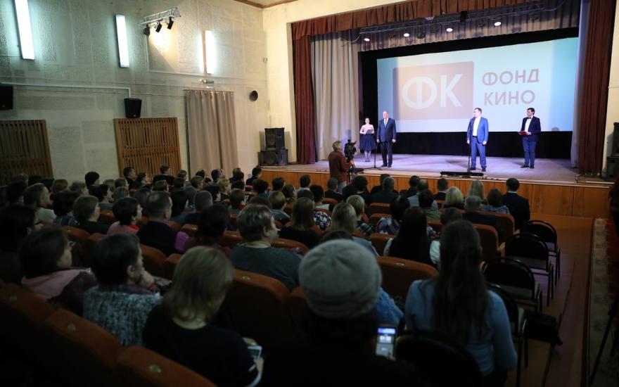 В Варгашах открыли 3D-кинотеатр. В планах — ремонт больницы