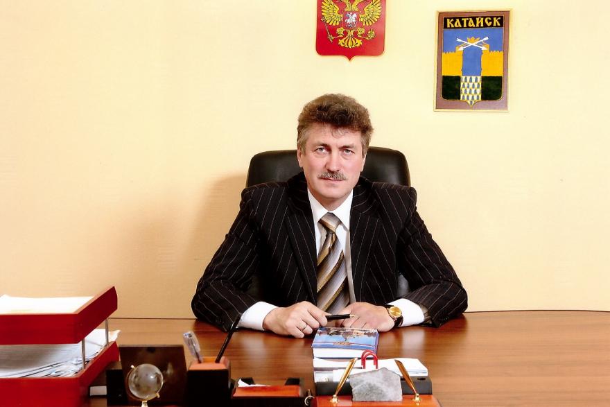 Глава Катайска уходит в отставку