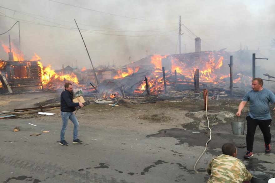 В Кургане и пригороде сгорело несколько домов, есть пострадавшие