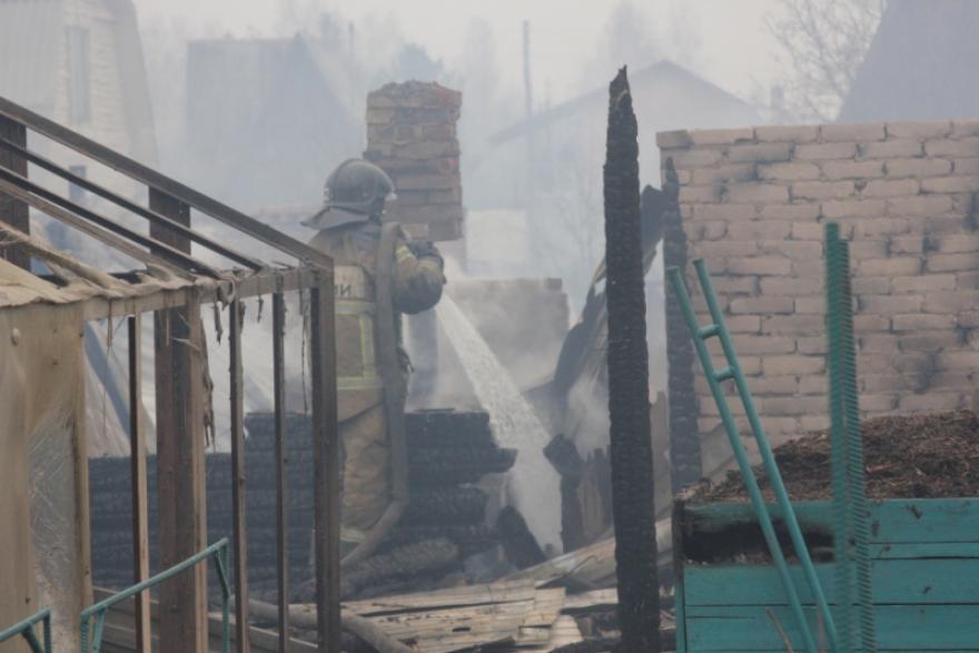 В Кетовском районе сгорело 16 дачных домов 