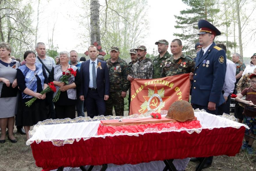 Героя войны похоронили на зауральской земле 76 лет спустя