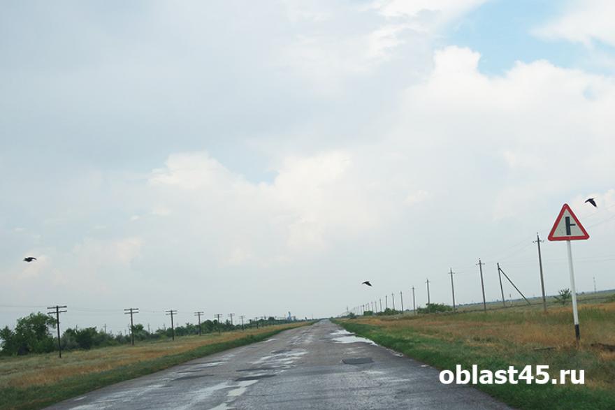 В Кетовском районе ремонт дороги завершат к августу