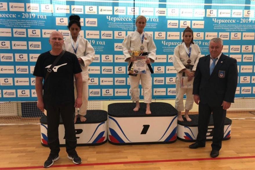 Курганская спортсменка завоевала золото на всероссийском турнире по дзюдо