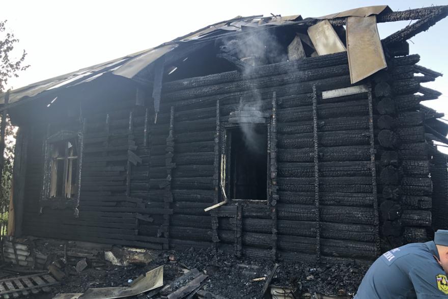 В Курганской области в пожаре погибли мать и двое ее дочерей