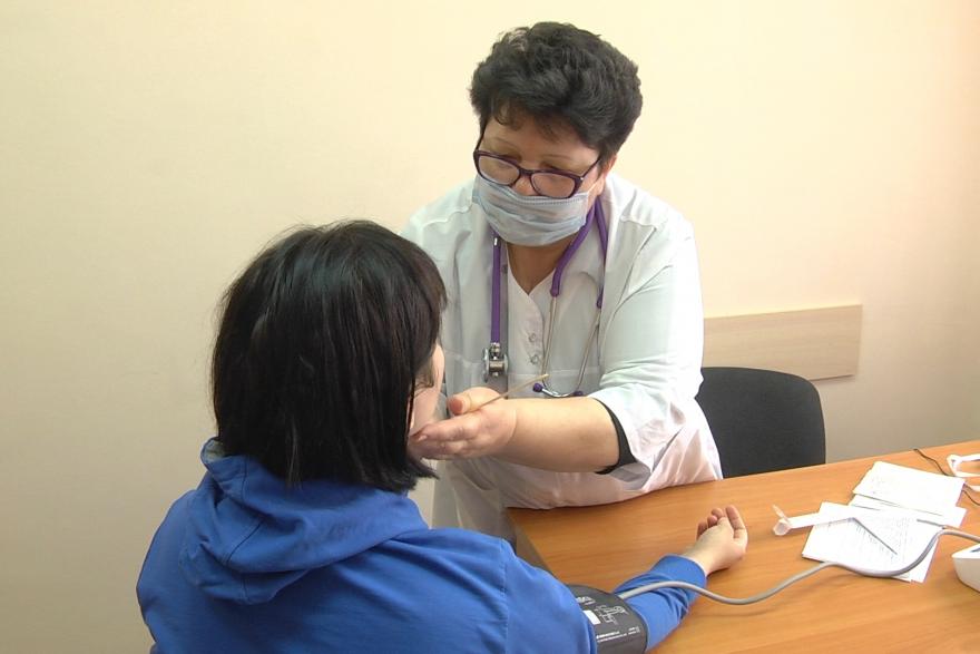 Региональные больницы создали специальные кабинеты для приема пациентов с симптомами коронавируса