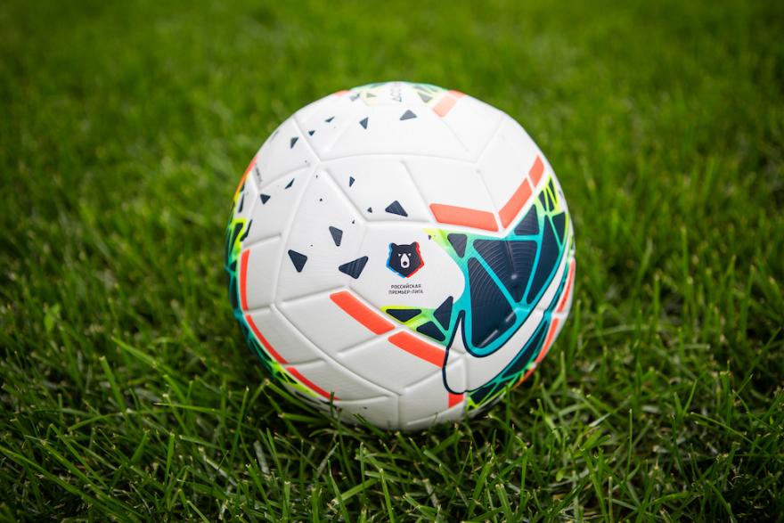 Матчи Российской футбольной премьер-лиги могут возобновить в середине июня