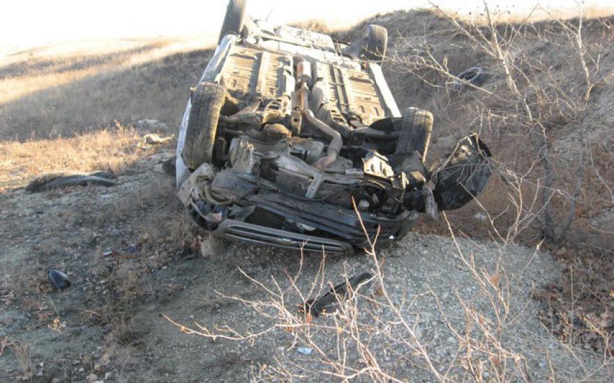 В Курганской области перевернулся автомобиль. В нем было пятеро