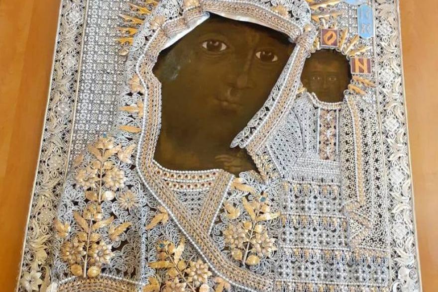 В Курганскую область доставили ризу для чимеевской иконы Божьей матери