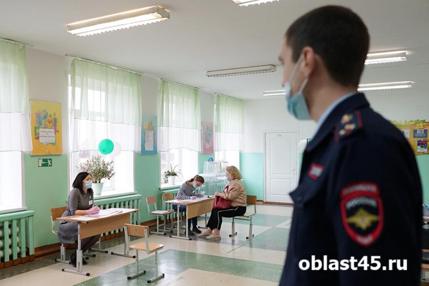Жители крупного села Курганской области активно принимают участие в выборах 