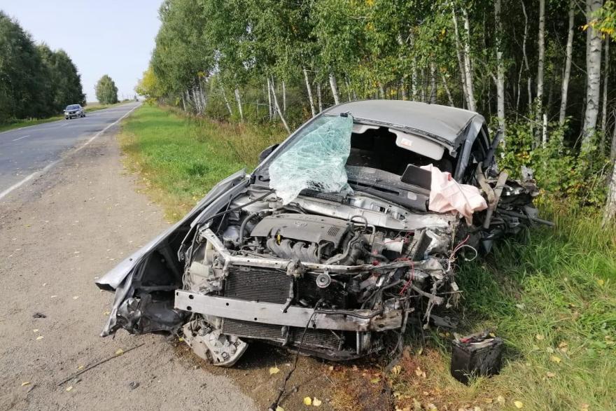 В Курганской области в аварии погиб пассажир иномарки
